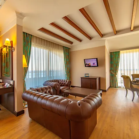 Szálloda Porto & 5*