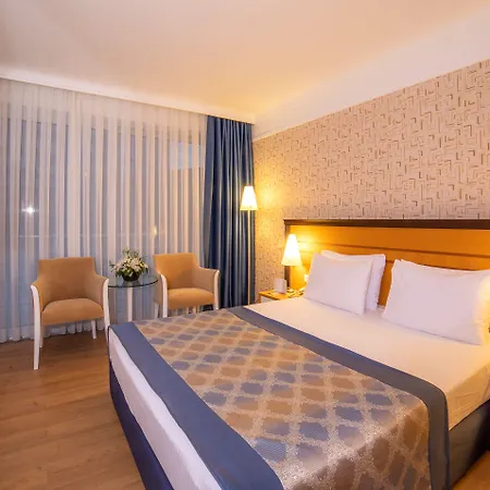 Szálloda Porto & 5*