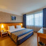Porto & Hotel 5*